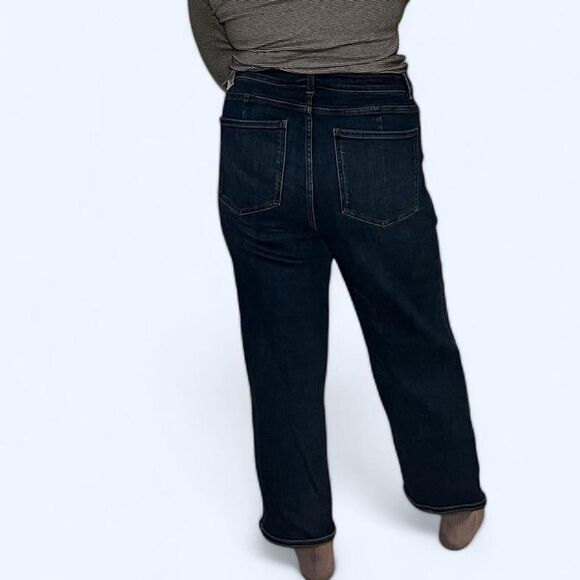 Universal Standard Wide Leg Jeans - Picture 2 of 4